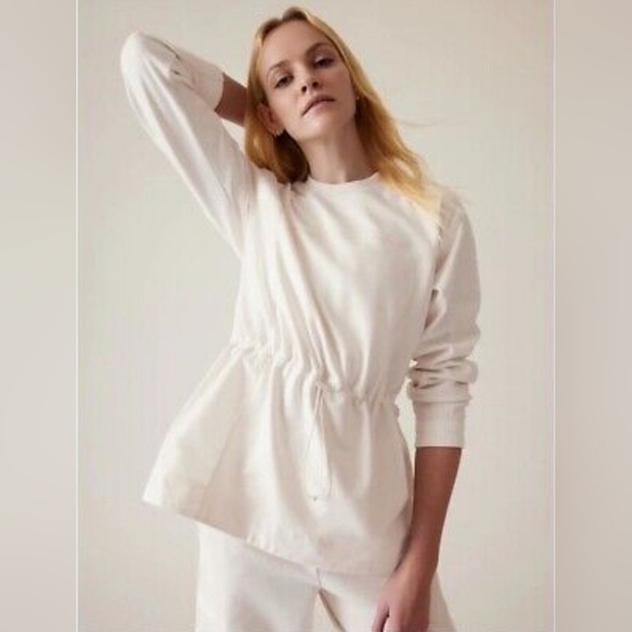 Athleta Triumph Hybrid Creneck - Picture 1 of 5